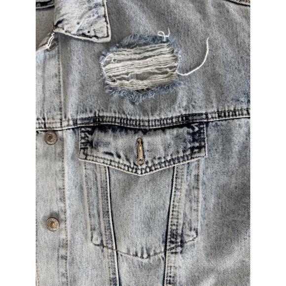 Forever 21 Distressed Denim Jacket Light Wash Oversized Jean Trucker Small - Picture 4 of 16